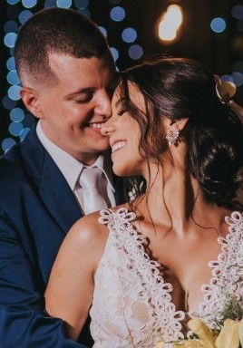 Épouse par erreur du PDG :  l'union imposée